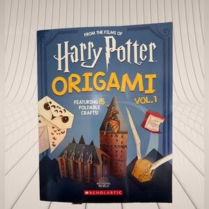 Scholastic Harry Potter Origami Vol. 1 Blue and Yellow